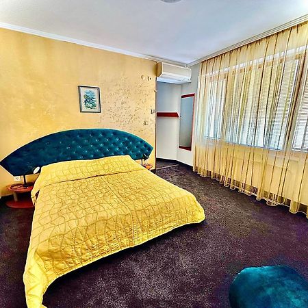 Family Hotel The Golden Fish Sozopol Exterior photo