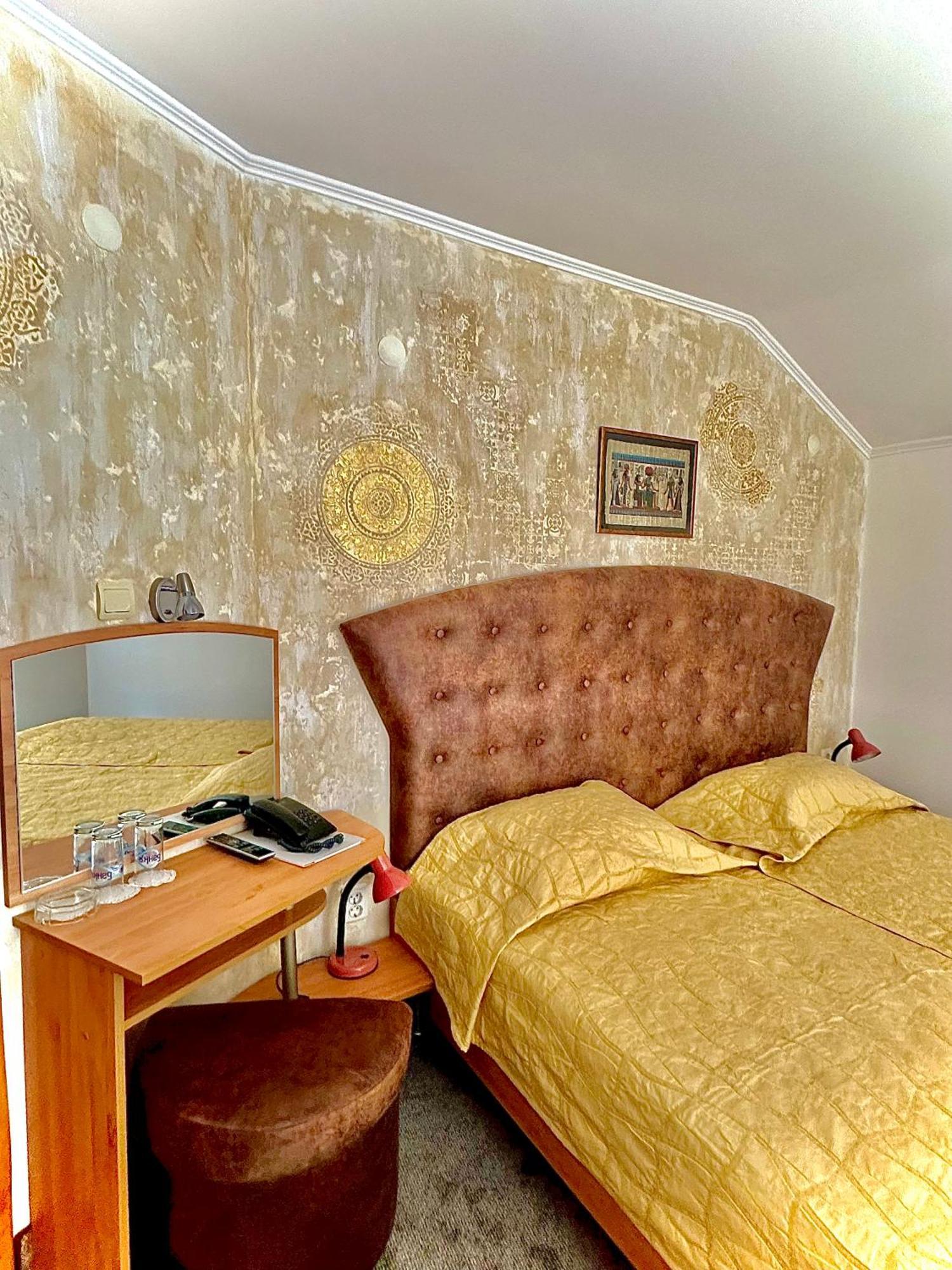 Family Hotel The Golden Fish Sozopol Exterior photo
